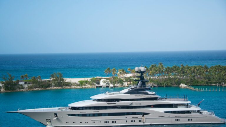 BVI power catamaran charter